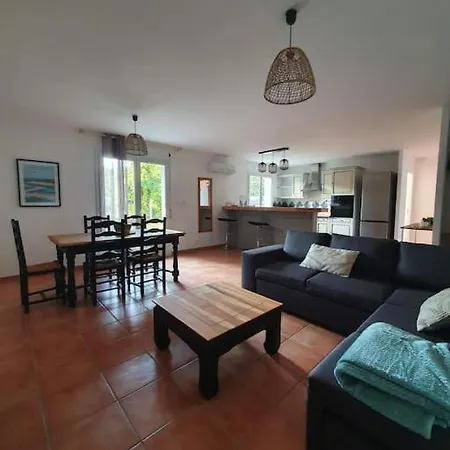 Dom wakacyjny Maison Proche Foret Et Bassin D'arcachon *